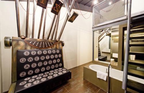 Rochor Hotel | Wanderlust, The Unlimited Collection managed by The Ascott Limited