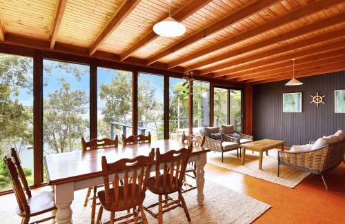 Wangi Wangi House | Wangi Waterfront HIdeaway