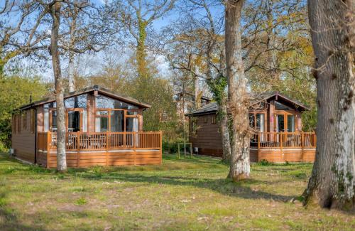 Holton Heath Resort | Wareham Forest Lodge Retreat