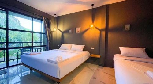 Don Sak Hotel | Warehouse18 Pool Cafe Resort
