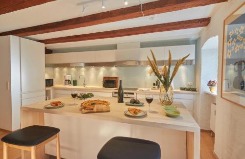 Copenhagen City Centre Apartment | Warm 3BR Loft with Exposed Beams