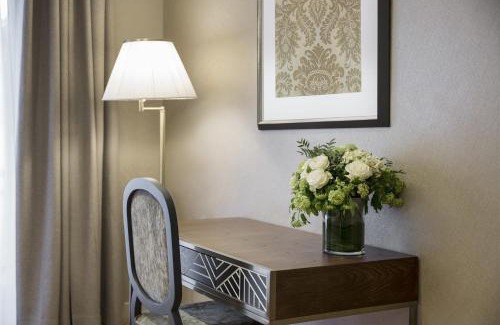 6th Arrondissement Apartment | Warwick Reine Astrid - Lyon