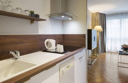 6th Arrondissement House | Warwick Reine Astrid - Lyon
