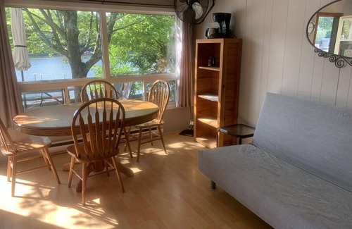 Wasaga Beach Cottage | Wasaga Beach Waterfront 2 bedroom Cottage - Ash Lane Cottages
