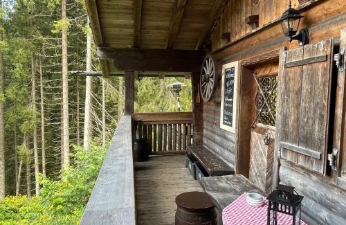 Saalbach-Hinterglemm Ski Chalet | Wasserfallhütte Saalbach