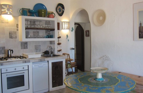 Tiriddo Villa | Water Front Villa and Private Guest Cottage, beach 50 meters away!nWI-FI
