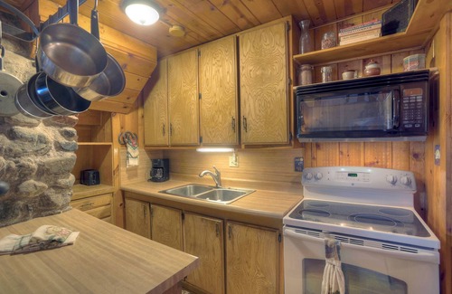 Bayfield Cabin | Water's Edge Cabin on Lake Vallecito | Waterfront, Lake Views, Walk to Marina