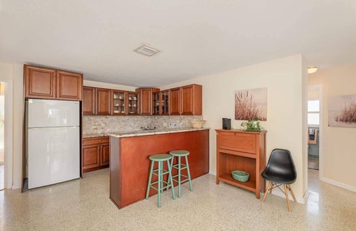 Venetian Way House | Water's Edge Retreat: 3B/2B Canal Front Home