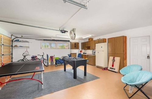 Venetian Way House | Water's Edge Retreat: 3B/2B Canal Front Home