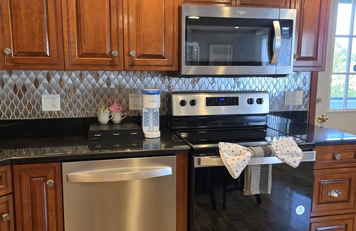 Weymouth House | Waterfront Beach Home With Attached In- Law Suite