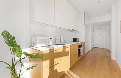 Inner Harbour Condo | Waterfront Condo in the best location! Free Parking