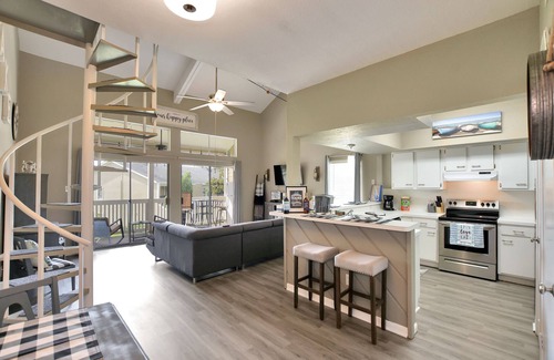 April Sound Condo | WaterFront Condo in upscale neighborhood of April Sound “Our Happy Place”