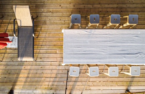 Vancouver Cabin | Waterfront Cottage with Superb Coastline Views