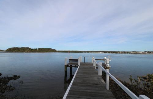 Greenwell Point Villa | Waterfront Cottages