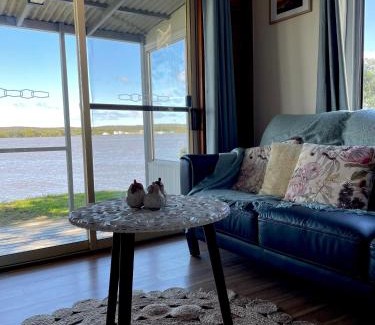 Greenwell Point Villa | Waterfront Cottages