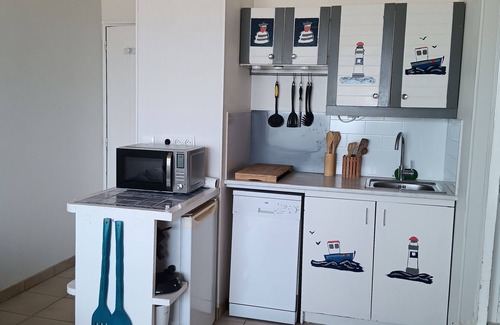 Courseulles-sur-Mer Apartment | WATERFRONT T2 furnished 4 people