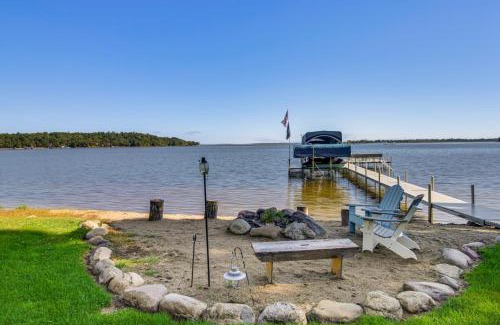 Nisswa House | Waterfront Gull Lake with Dock Family Friendly!