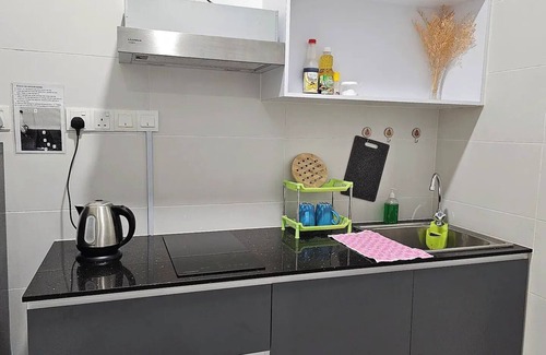 Kuching Condo | Waterfront Home, Serene view @Riverine Resortnn