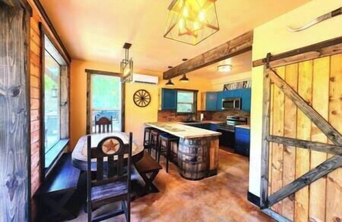 Waller House | Waterfront Houston Hideout In a Magical Forest
