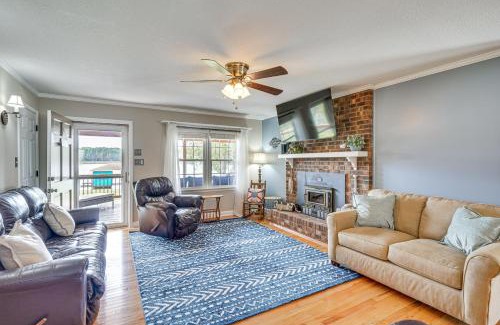 Henrico House | Waterfront Lake Gaston Home with Private Dock!