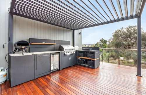 Opossum Bay Apartment | Waterfront Luxury in Opossum Bay