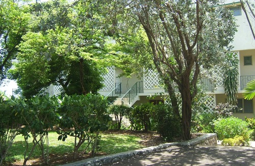 Ocho Rios Apartment | Waterfront , minutes from the beach, self catering, 24 hr security,