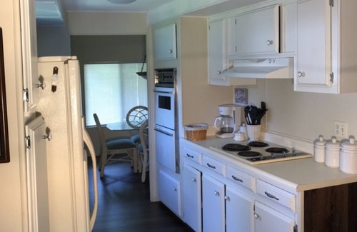 Satsuma House | Waterfront,new dock;relax& fun:sleeps six,two full baths. Allow one sm - med dog