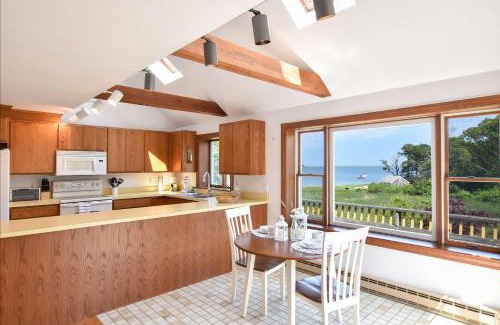 South Orleans House | Waterfront on Pleasant Bay