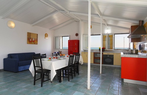 Marina di Ragusa Apartment | Waterfront penthouse in the center for 6/8 pax
