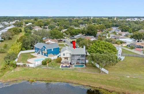 Largo Villa | Waterfront Resort, Heated Pool, Hot Tub, Game Room