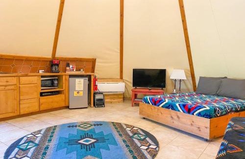 Seguin House | Waterfront Teepee 1 - Prancing Deer