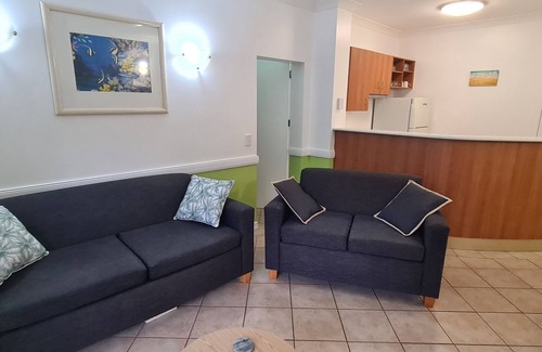 Cairns North Apartment | Waterfront Terraces