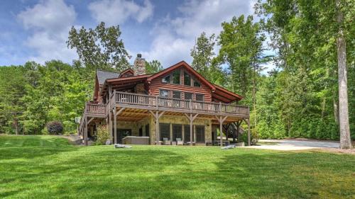 Lake Norman of Catawba House | Waterfront 1-Acre Private Dock Hot Tub Firepit Bankhead Lodge by AvantStay