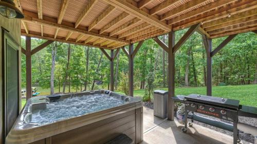 Lake Norman of Catawba House | Waterfront 1-Acre Private Dock Hot Tub Firepit Bankhead Lodge by AvantStay
