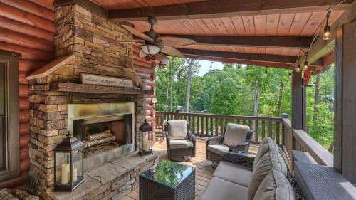 Lake Norman of Catawba House | Waterfront 1-Acre Private Dock Hot Tub Firepit Bankhead Lodge by AvantStay