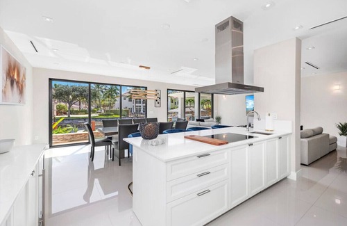 South Lake House | Waterfront Villa/Heated Pool, Gameroom, Sleeps12
