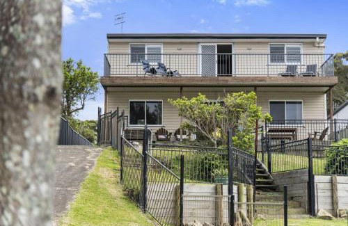 Erowal Bay House | Waters Edge - Belle Escapes Jervis Bay