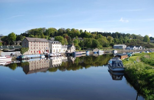 Tinnahinch House | Waterside Guesthouse