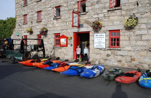 Tinnahinch House | Waterside Guesthouse
