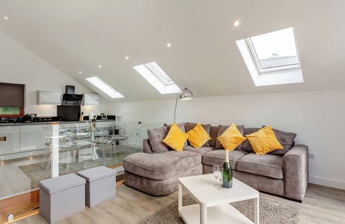 Rastrick Cottage | Waterside Lodge Five -UK38263