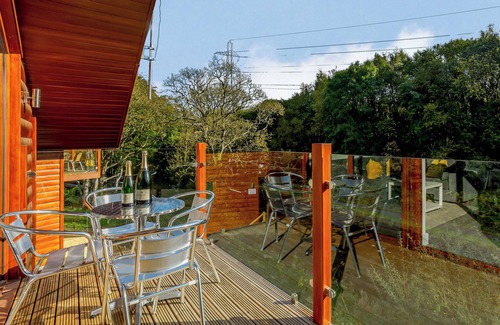 Rastrick Cottage | Waterside Lodge Three - UK33350