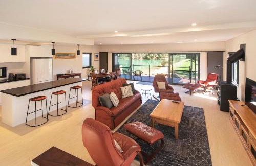 Margaret River House | Waterside One