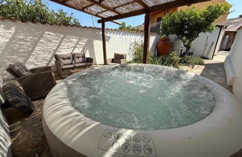 Cabras Apartment | Way to the sea - Home with garden & hot tub