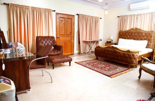 D.H.A. House | Waypoint Hotel