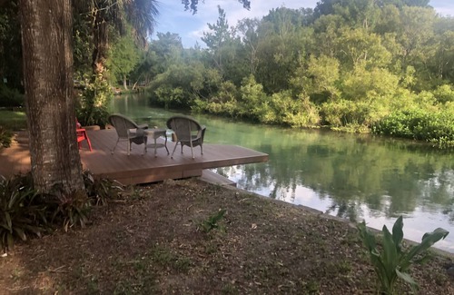 Spring Hill House | Weeki Wachee MAIN RIVER
