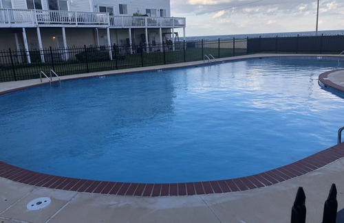Buckroe Beach Condo | Weekly Beach Vacation Condo
