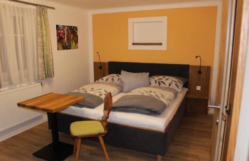 Straß im Straßertale Bed & Breakfast | Weingut Thomas Brandl
