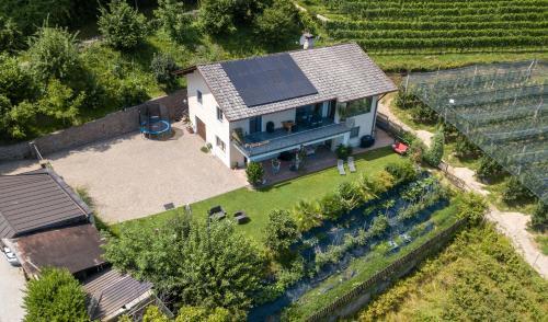 Castelvecchio Alto Apartment | Weitblick Apartment mit Garten