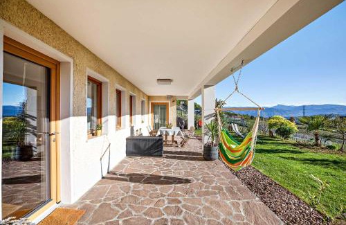 Castelvecchio Alto Apartment | Weitblick Apartment mit Garten