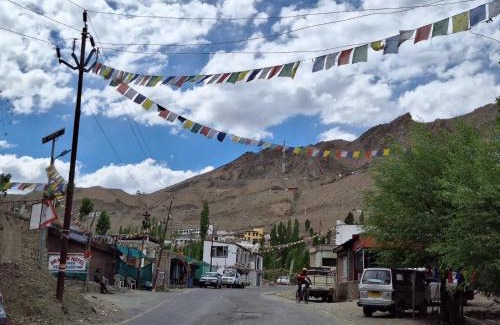 Tingmosgang Bed & Breakfast | Welcome Guest House Ladakh by LexStays